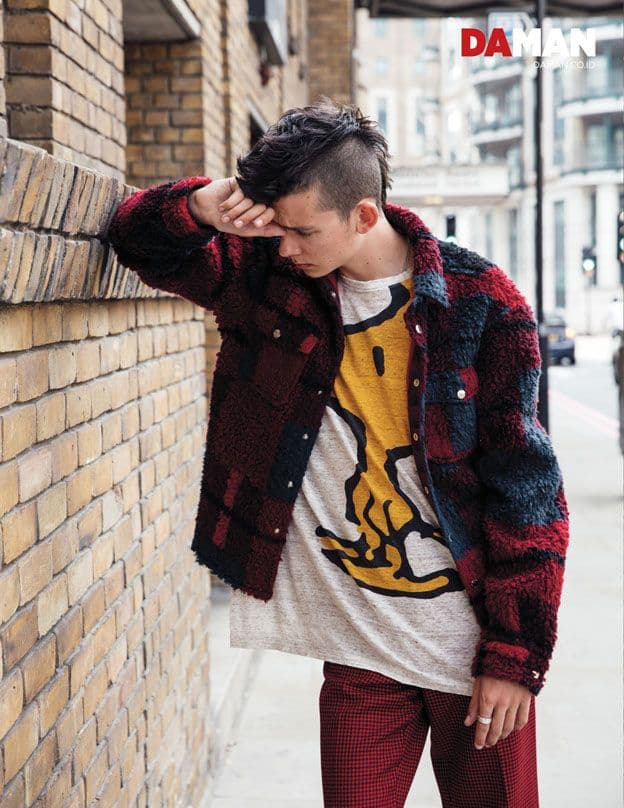 OUTTAKE Asa Butterfield of The Space Between Us in Jacket and pants by Kenzo, T-shirt by Gucci