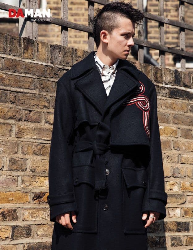 OUTTAKE Asa Butterfield of The Space Between Us