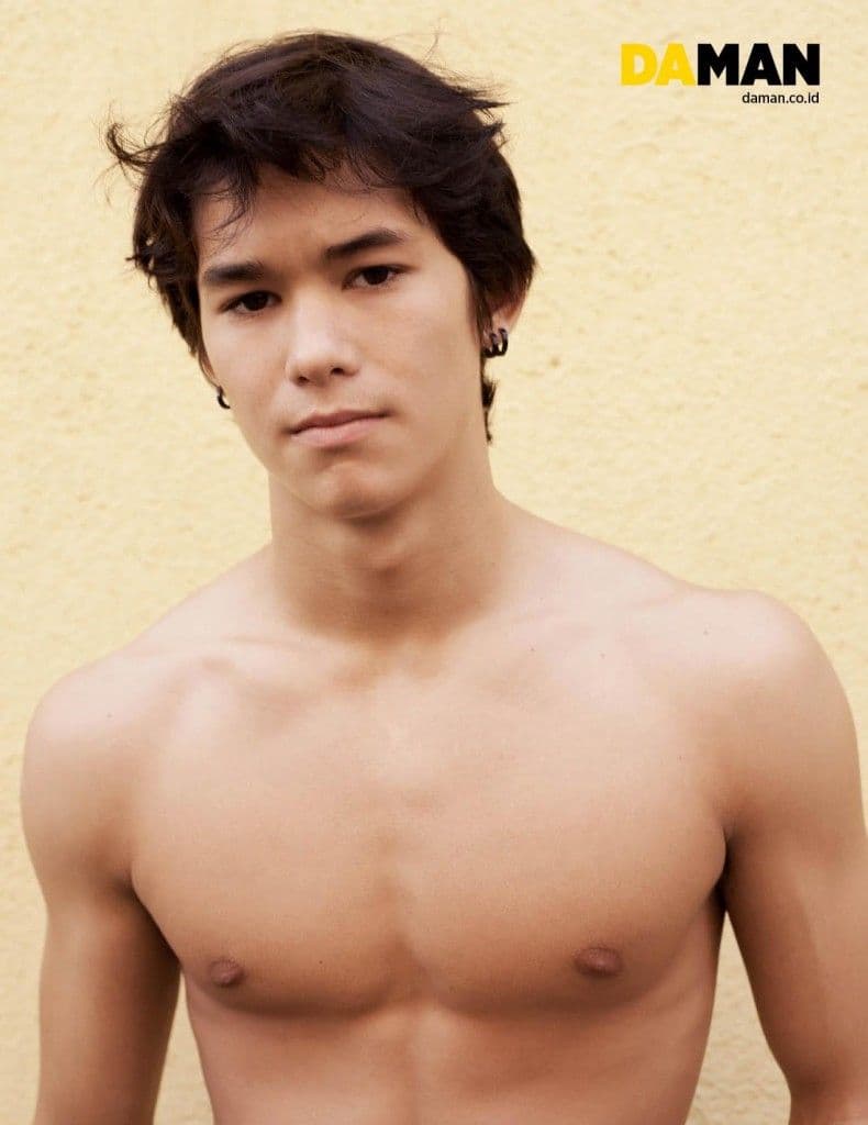 Boo Boo Stewart- Yann Bean - DA MAN Web6