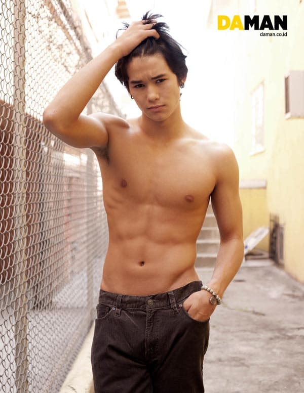 Boo Boo Stewart- Yann Bean - DA MAN Web6