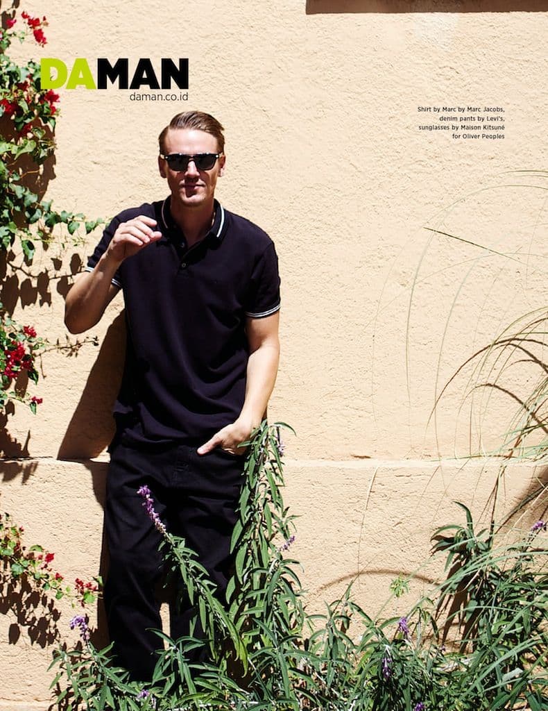 RILEY SMITH4