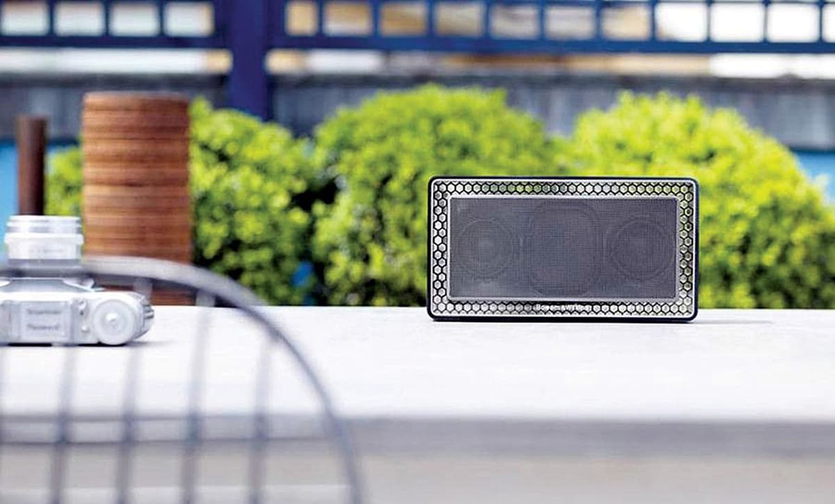 Bowers & Wilkins DAMAN Gadget Bluetooth Speaker T7