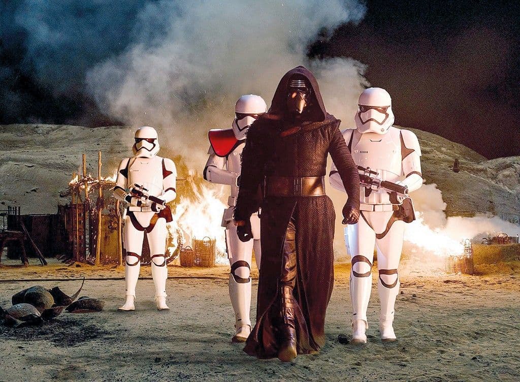 Star-Wars---The-Force-Awakens-(4)
