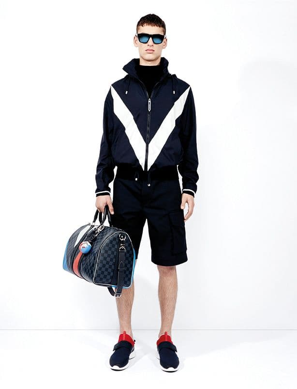 15-355-AB-VUITTON-08-0015-RAW-02_g