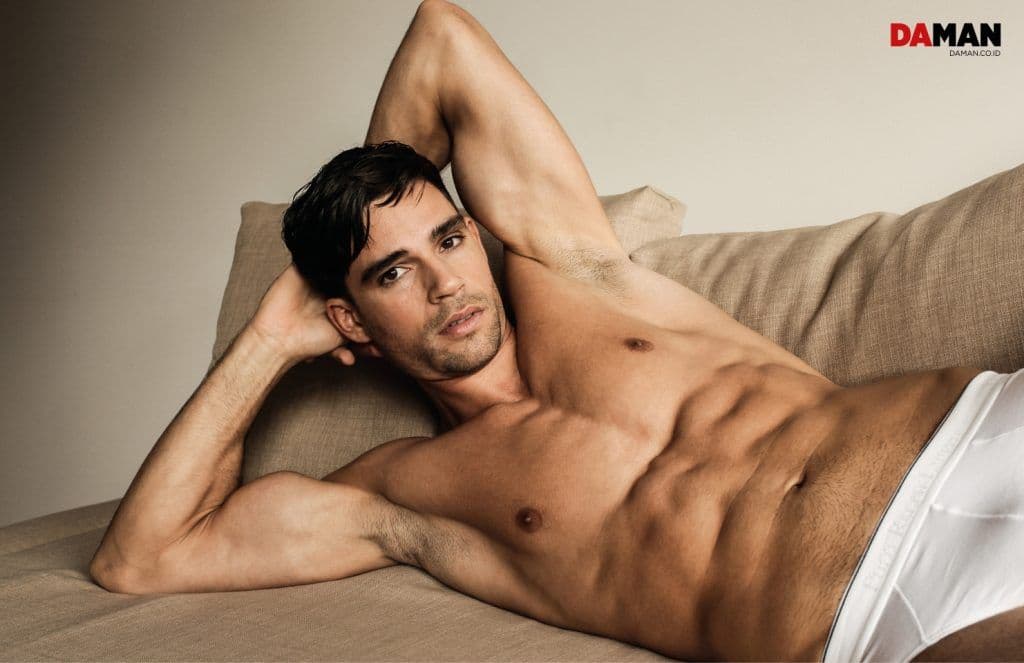 ONLINE SPREAD_Finn Cramer5[small] - DA MAN magazine Ronald Liem