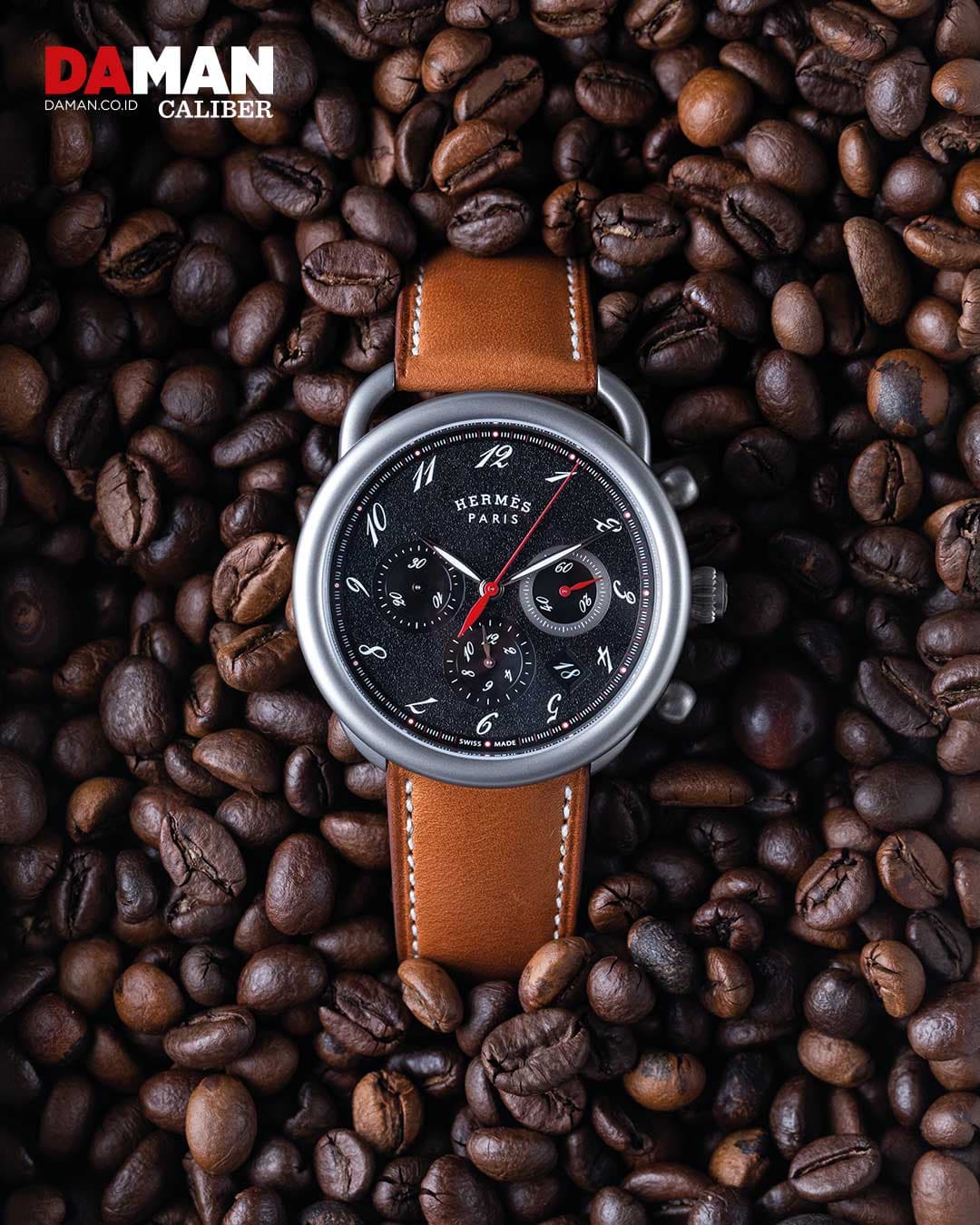  Arceau Chronographe in titanium with natural Barenia calfskin strap