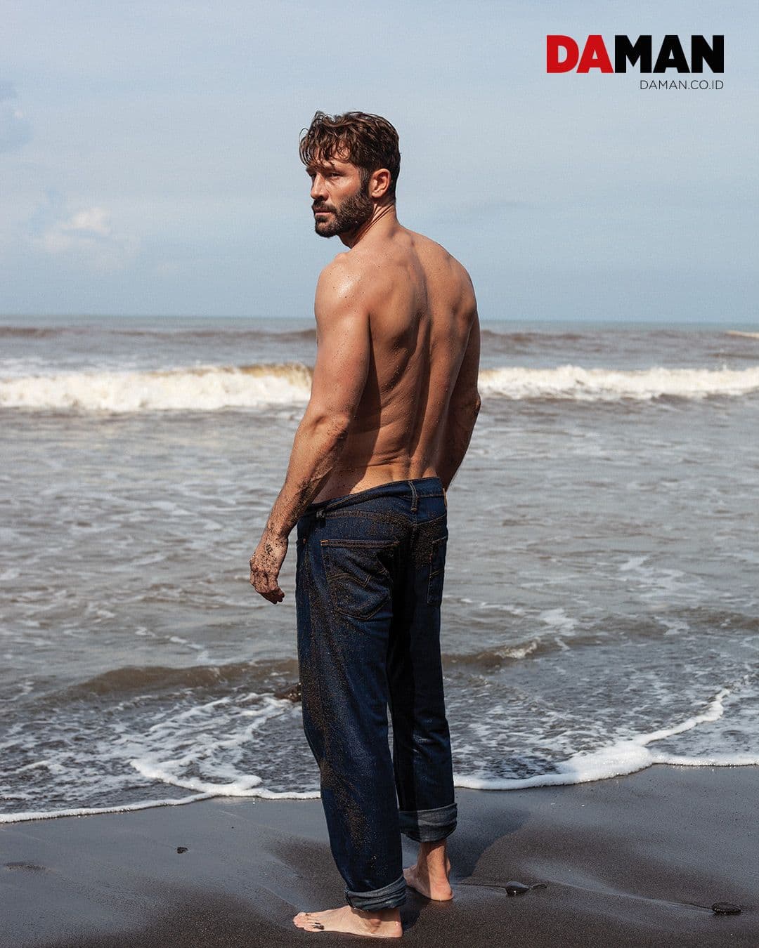 John Halls by Ronald Liem for DAMAN Feb/Mar 2024 030.jpg