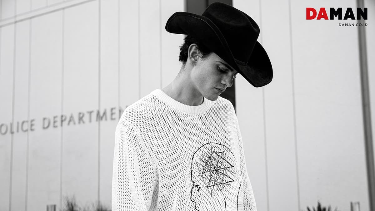 Cole Etgen by Mac Paris for DAMAN October/November 2024 005.jpg