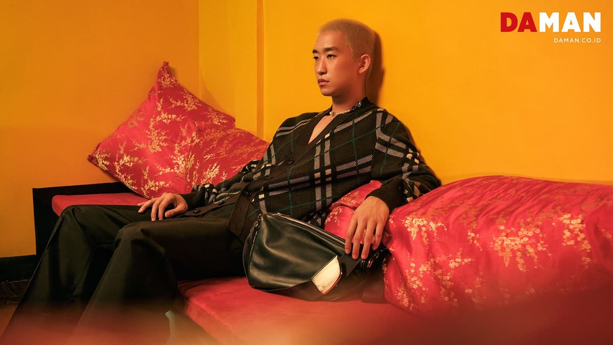 Stanley Jo by Vony Wong for DAMAN October/November 2024 010.jpg