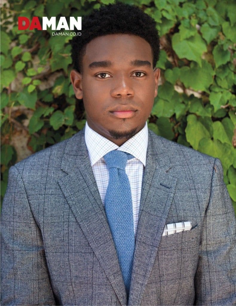 _FEATURE_ONLINE_Dexter Darden_1011_R1_FPS_2