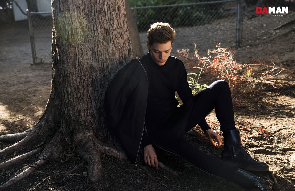 FEATURE_Dominic Sherwood of Shadowhunters in INC International Concepts, Reiss, Balmain x H&M
