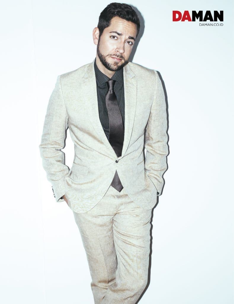 FEATURE_Zachary Levi in Calvin Klein, Etro and Drakes_FPS_2