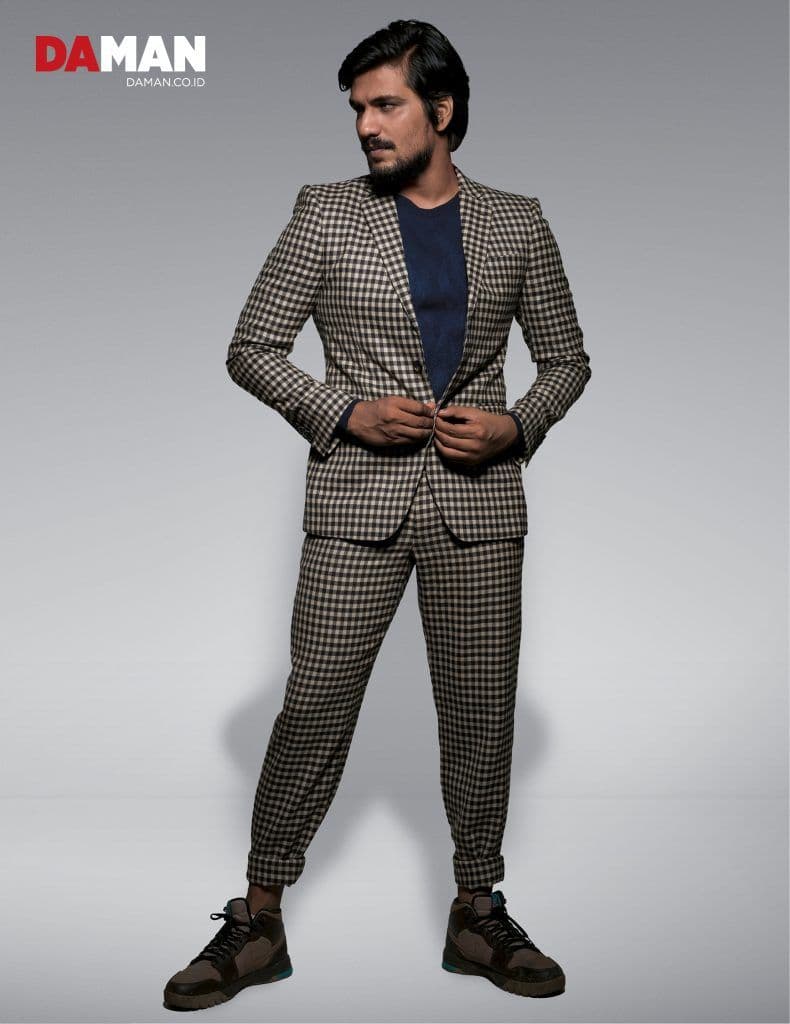 Cornelio Sunny of The Professionals & Rudy Habibie in Etro-3