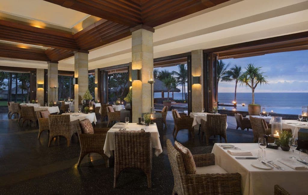 The Restaurant Night-2