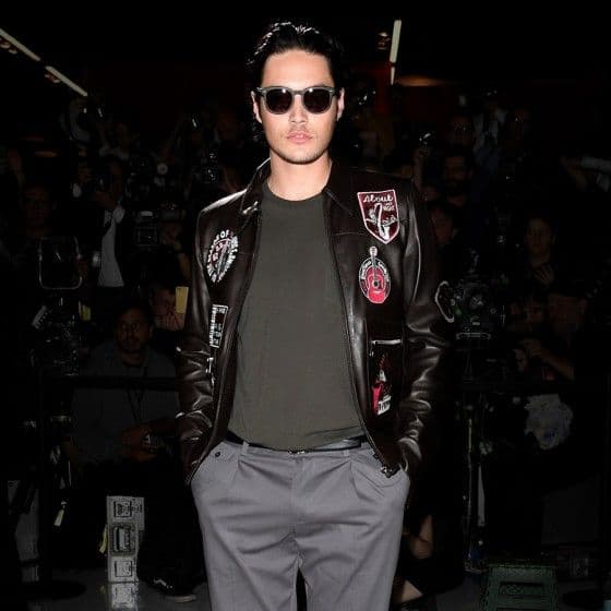 dolce-gabbana-ss17-mens-fashion-show-millennials-celebrities-Levi-Dylan-560x560