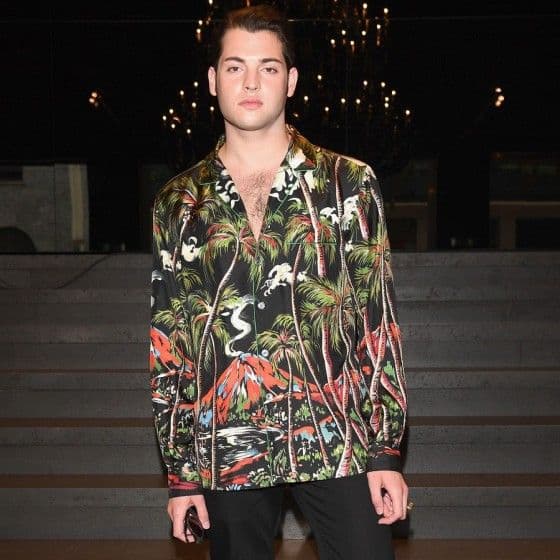 dolce-gabbana-ss17-mens-fashion-show-millennials-celebrities-Peter-Brant-Jr-560x560