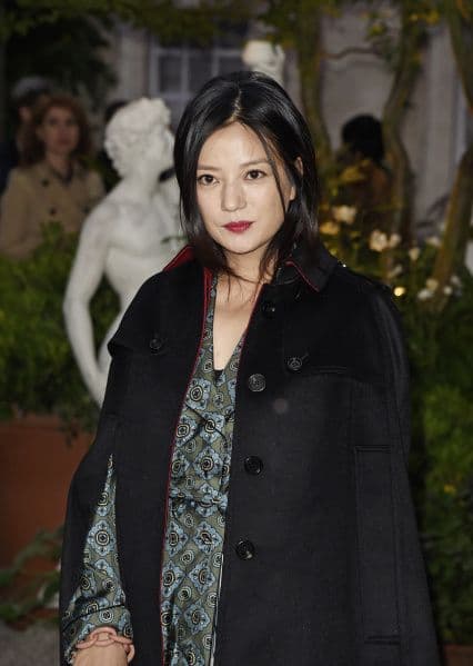 Burberry September 2016 Collection - Arrivals