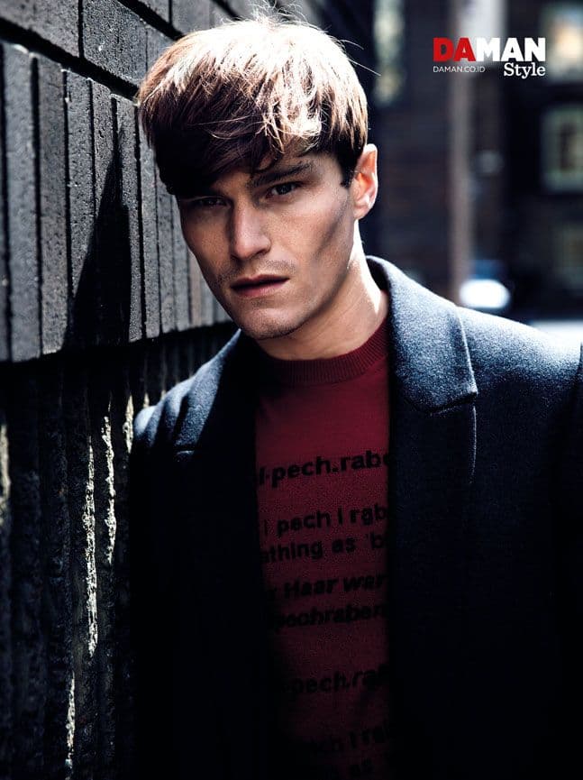OUTTAKE - Oliver Cheshire for DA MAN Style FW16 in outfit by Chalayan