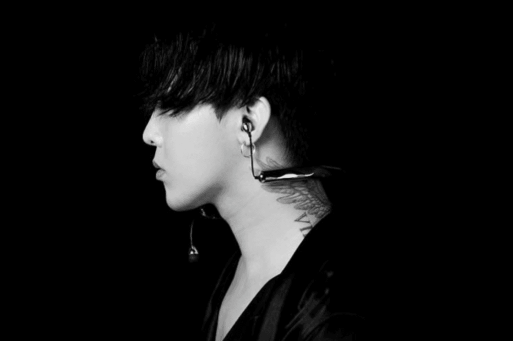 G-Dragon PEACEMINUSONE Soundband Headset-2