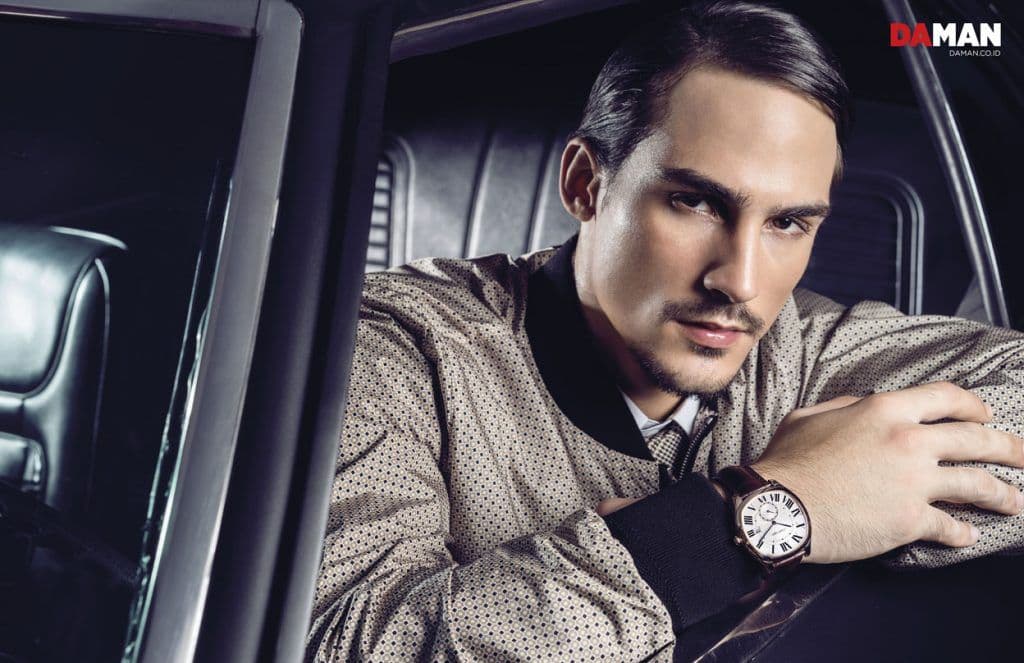 drive de Cartier in 40mm x 41mm, 18K pink gold case with leather strap, outfit by burberry, tie by dunhill London