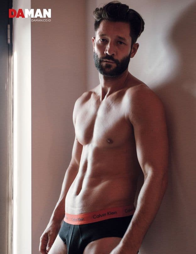 JOHN HALLS 3