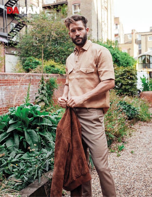 OUTTAKE JOHN HALLS 1