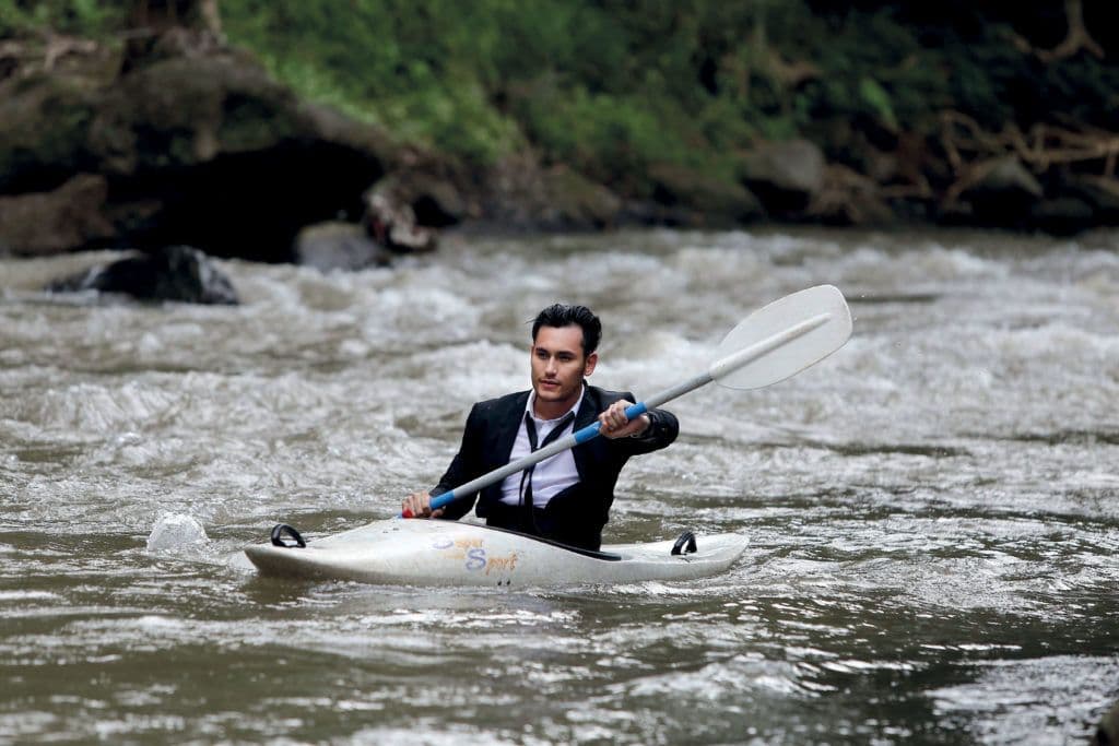 the two actors having a bit of fun kayaking