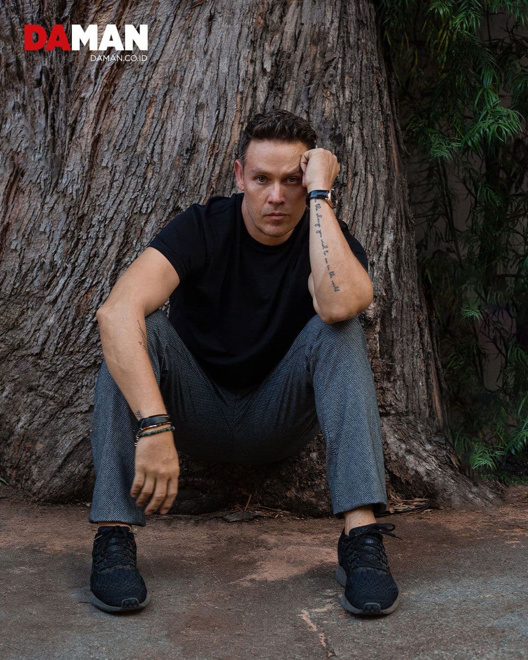 T-shirt by Zadig & Voltaire; pants by J crew; watch by Rolex ‘Cellini’