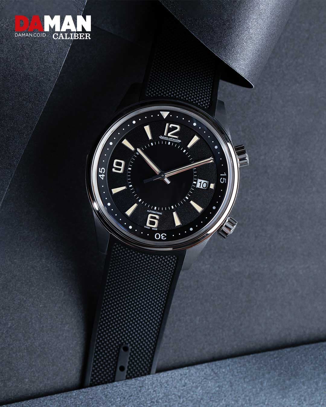 Jaeger-LeCoultre polaris date in stainless steel with black rubber strap