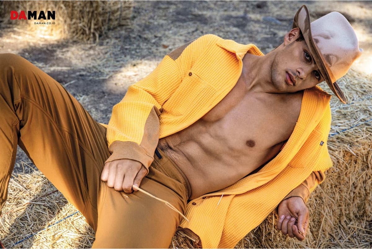 Jacob Ishak by Mac Paris for DAMAN August/September 2024 003.jpg
