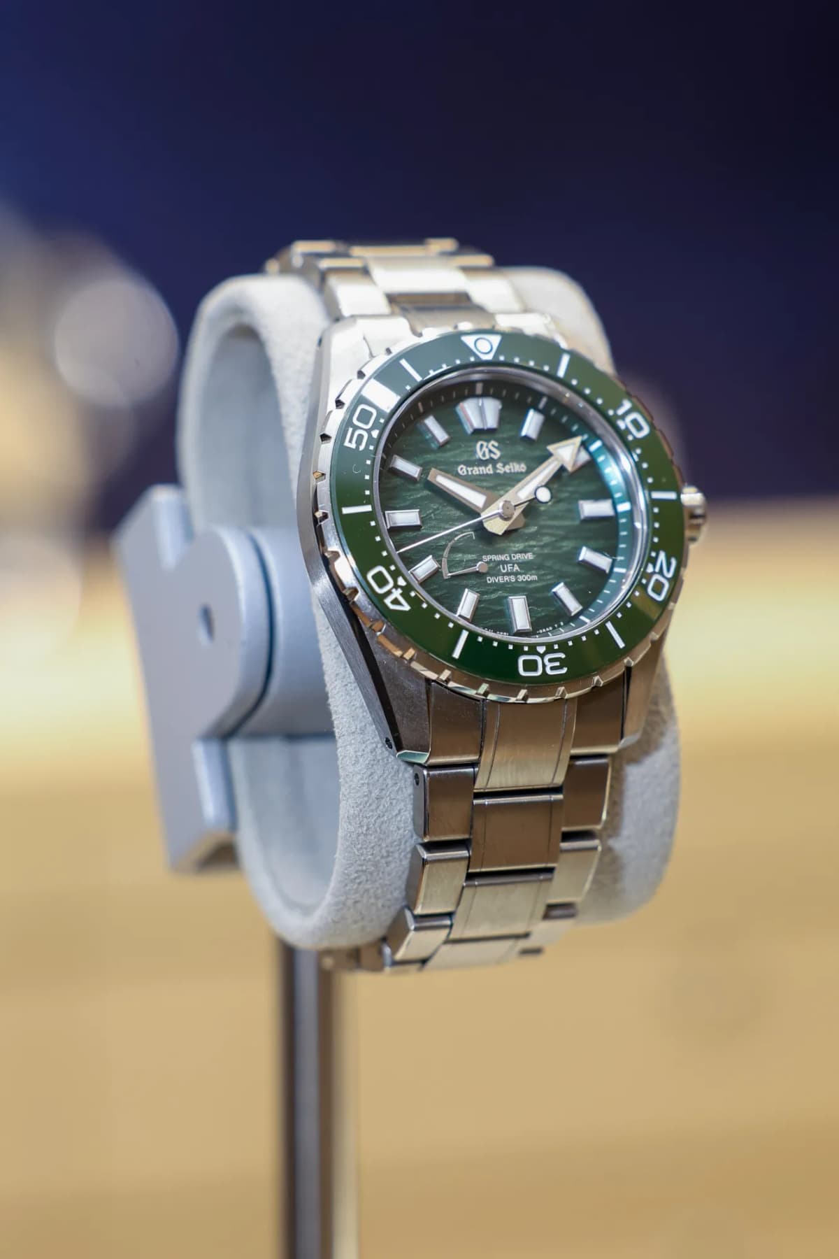 Evolution 9 Collection Spring Drive U.F.A. Ushio 300 Diver SLGB025