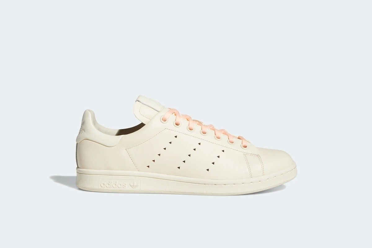 Pharrell Williams and adidas Drop A Candid Basketball Collection For SS20 - DA MAN Magazine - Make Your Own Style! Pharrell Williams and adidas Drop A Candid Basketball Collection For SS20 - DA MAN Magazine - Make Your Own Style!
